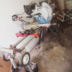 Saw With Stand