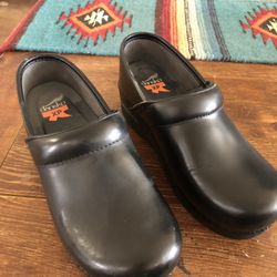 Dansko shoes - Black Leather