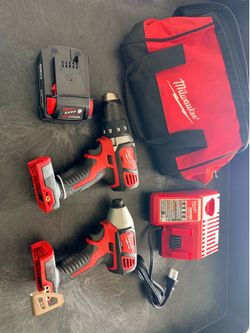 New Milwaukee M18 18V Lithium-Ion Cordless Drill Driver/Impact Driver Combo Kit (2-Tool) W/ one 4.0 Ah Battery, Charger, Tool Bag