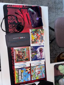 New Nintendo 3DS XL Galaxy Edition & Lot of 5 Games