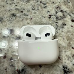 AirPods 3 Wireless Charging