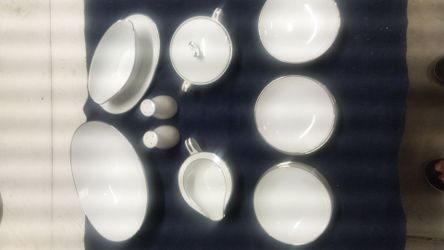 Vintage 18 piece Noritake "Colony"
