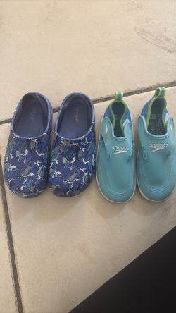 Kids water shoes size 10