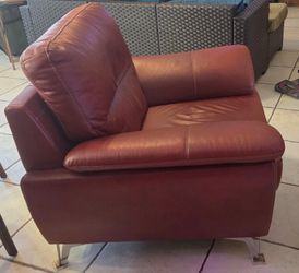Leather chair, oversize and comfy.