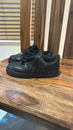 Nike Air Force 1 black Men size 5