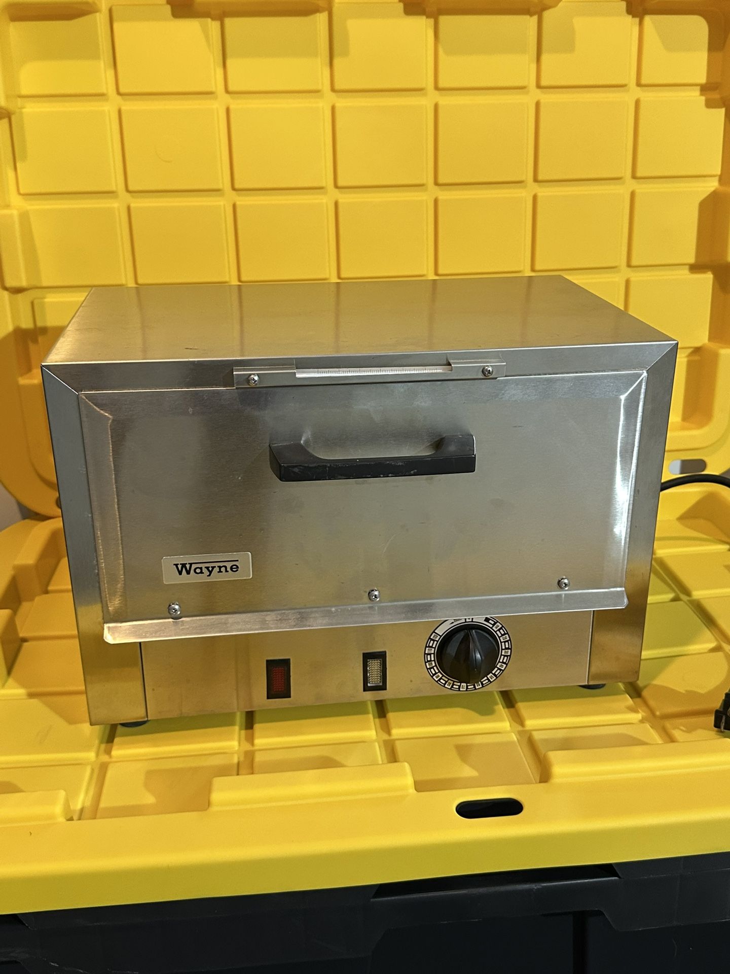 Wayne S-500 sterilizer/autoclave 