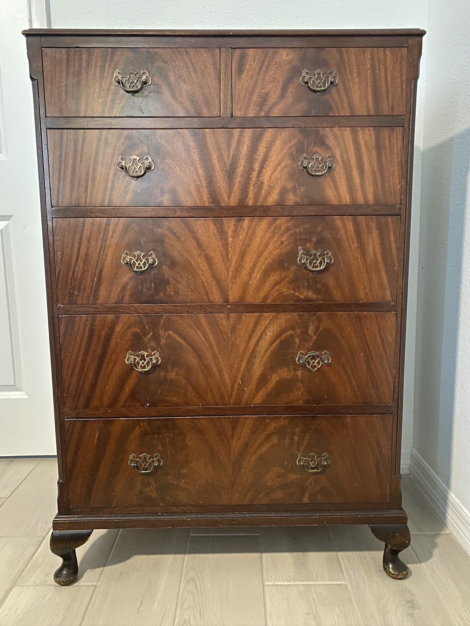 Solid Wood Dresser - Best Offer!