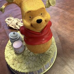 Disney Winnie The Pooh Lamp 17”