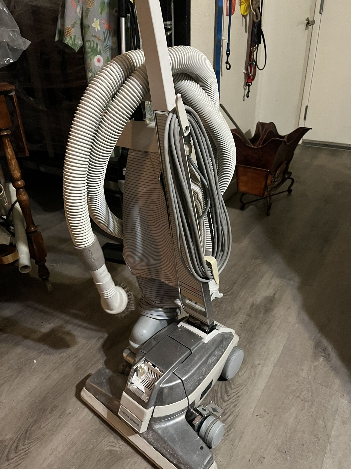 Kirby 3GD Vacuum