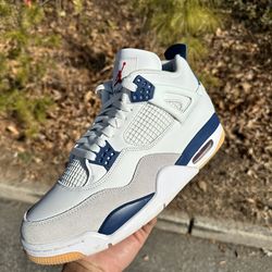 Sb Navy Jordan 4