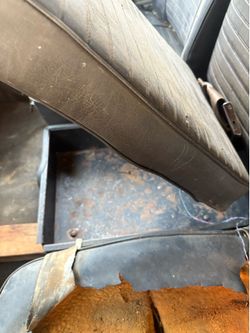 Bucket, buddy seat