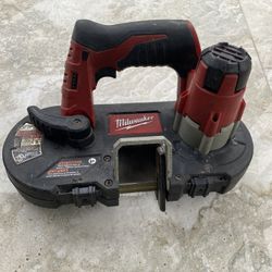 Herramienta Milwaukee 