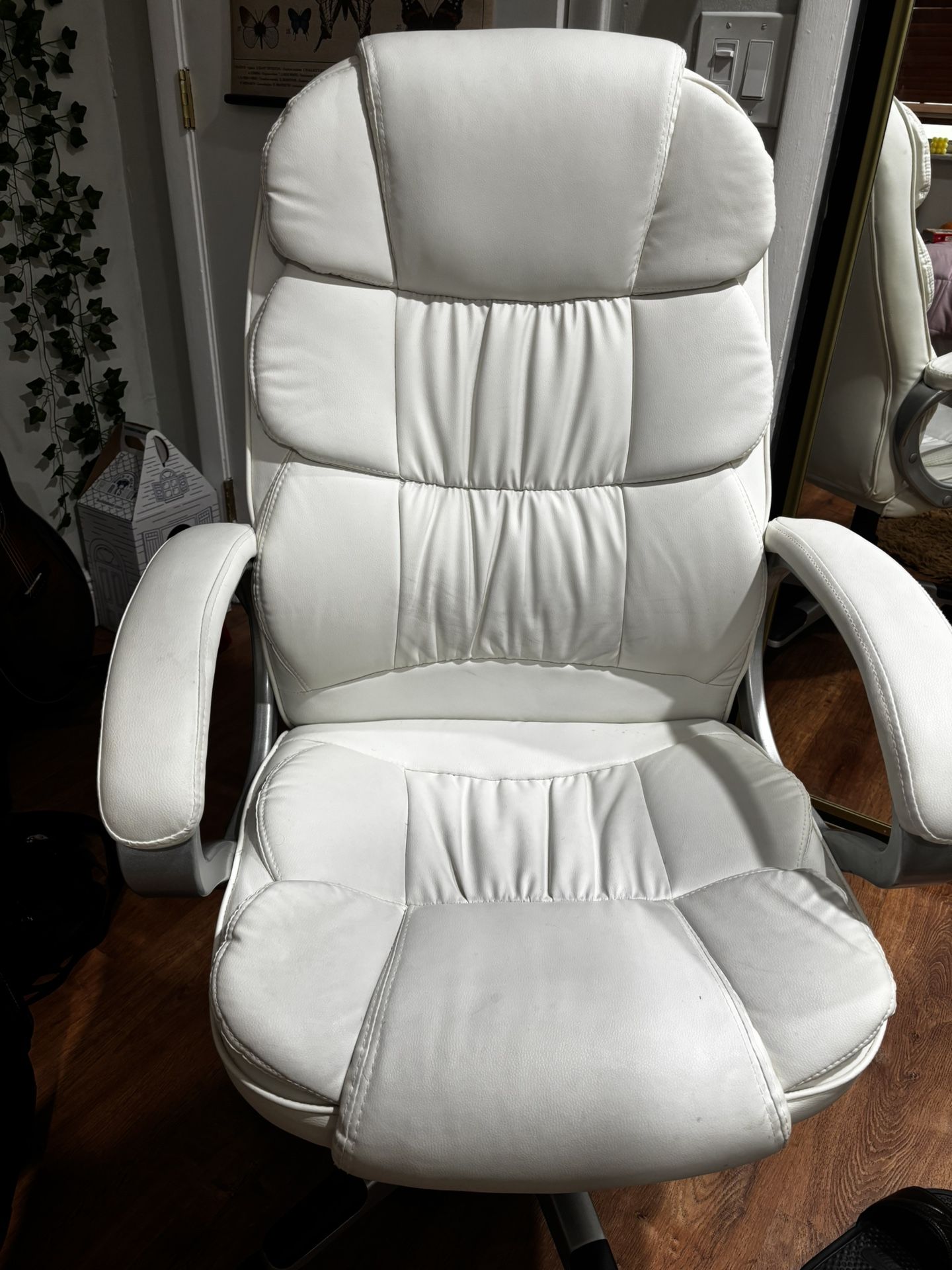 White Computer Executive Chair