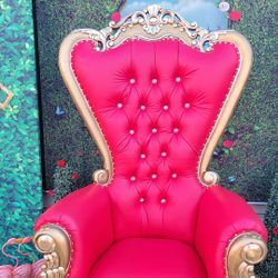 Throne Chair 