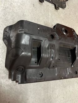 5th Gen 4runner OEM front skid plate and Oil pan skid plate