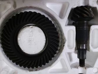Gears 373. 7.5 rear end