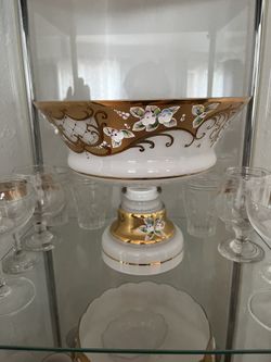 Rococo Vase White Color 