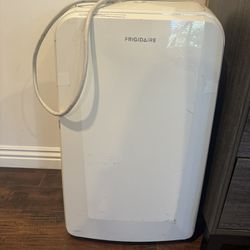 Frigidaire Portable Air Conditioner Unit 