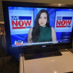 32 Inch Vizio Television