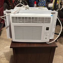 GE Window AC Unit With Remote
