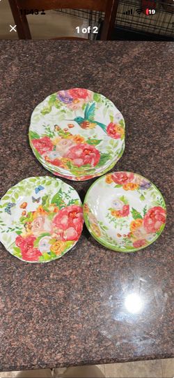 Mothersday/Spring Melamine Hummingbird Floral Butterfly Plates and Bowls Set $40 LORTON, VA