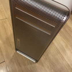 2008 Mac Pro Apple Desktop - Please See Pictures 