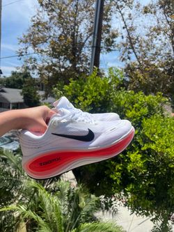 NEW Nike Vomero Plus Running Shoes Size 8.5M