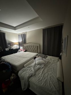King size Tempur-pedic with boxspring and headboard