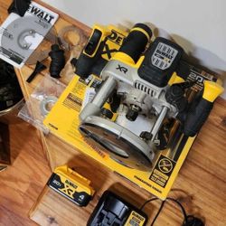 Dewalt 20V 'Max XR' Plunge Router, Battery, Charger