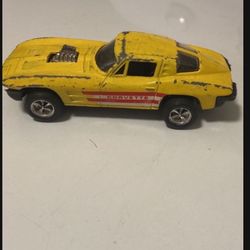 Tootsietoy 63 Chevrolet Split Window Corvette Car Toy