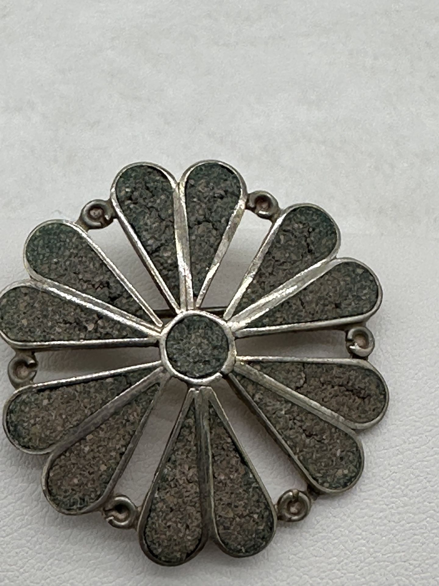 Vintage Vergas Mexico Silver Brooch/Pendant Inlay Crushed Turquoise Heart Shaped Petals 1950’s Boho