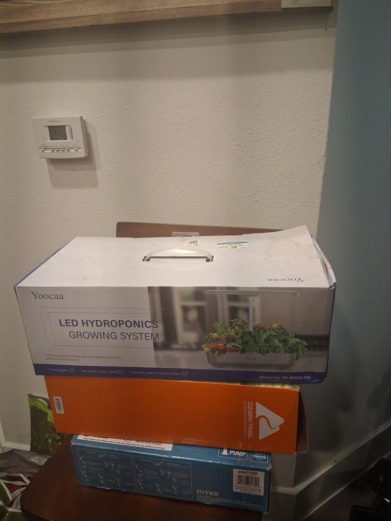 LED hydroponics Growing system