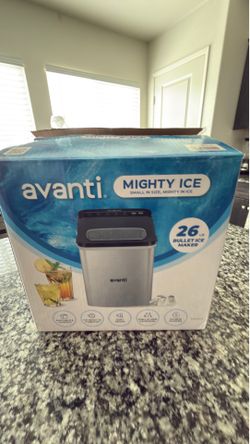 AVANTI 26LB BULLET ICE MAKER, STAINLESS STEEL, Almost brand new was used for a  few times.