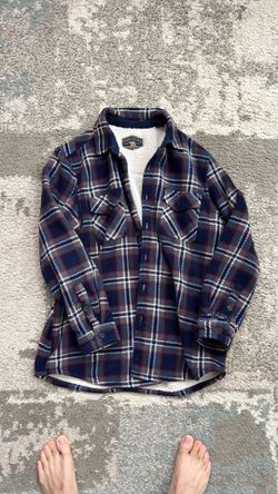 Men’s flannel size large