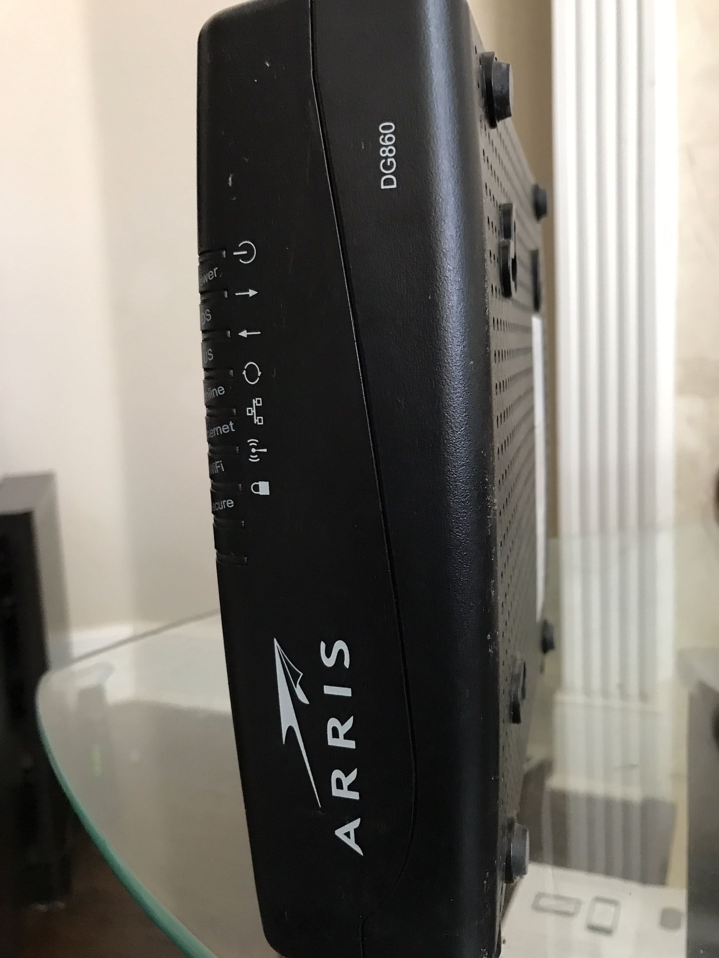 Arris cable modem blazing fast internet upto 100mbps