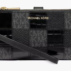 Michael Kors Wristlet/Wallet