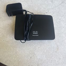 Cisco Linksys SE2500 5-Port Gigabit Ethernet Switch 