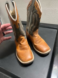 Kids cowboy boots