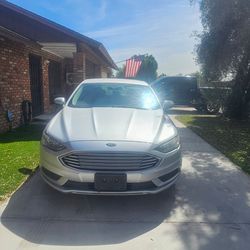 2017 ford fusion hybrid se