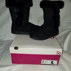 Black Boots Girls Size 6.5 **BRAND NEW**