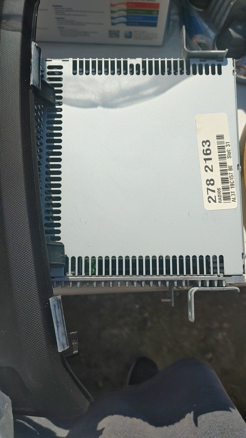 OEM Ford F150 Stereo And Center Concel