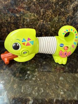 VTech Squeeze and Sing Chameleon Toy