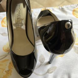 MK Black Heels