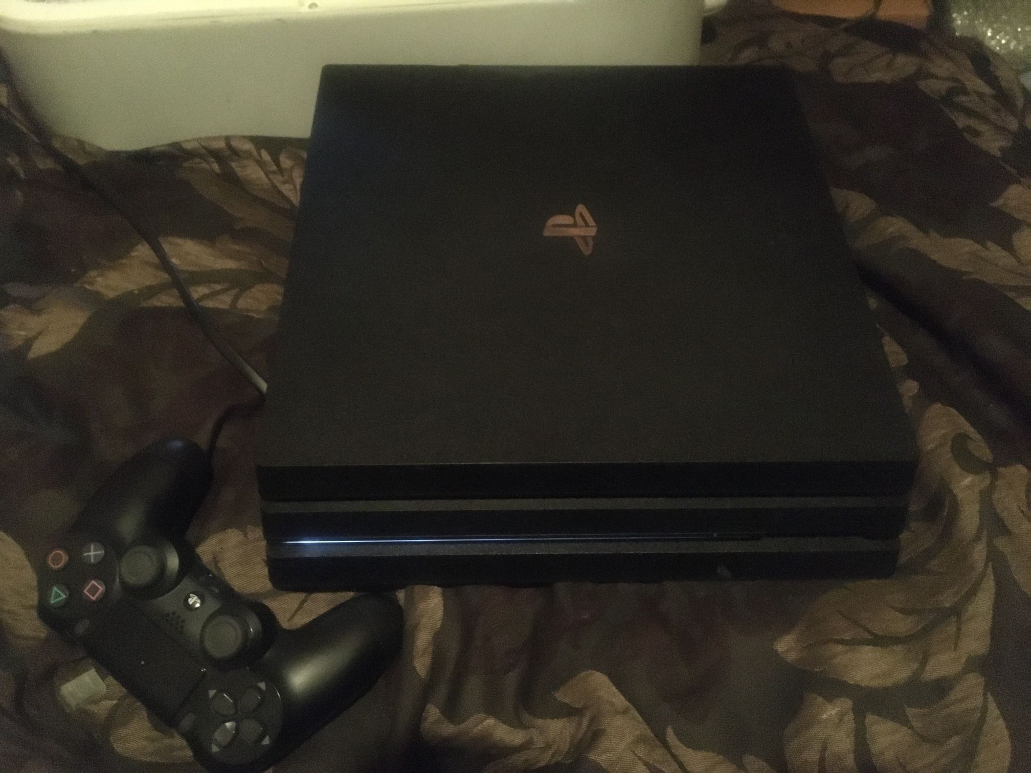 Ps4 Pro And Controller