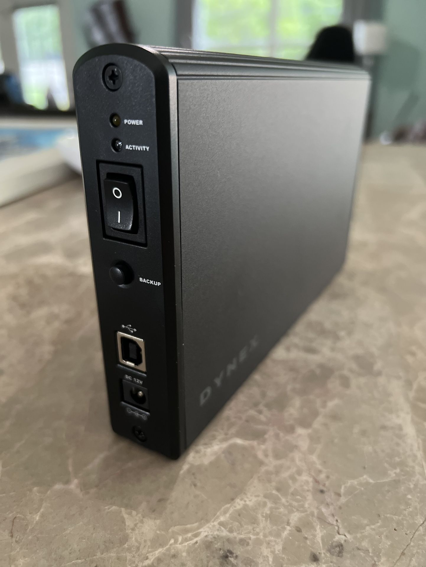 BRAND NEW Dynex DX-PHD35 3.5" PATA / IDE Hard Drive Enclosure