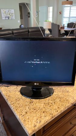 LG computer monitor 24 inch nice working condition