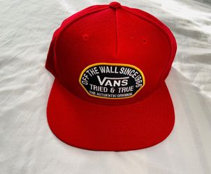 “Brand New” Vans Off the Wall Adjustable Hat