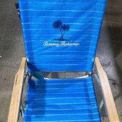 Tommy Bahama 5-Position Lay Flat Cup Holder and Towel Bar Beach Chair