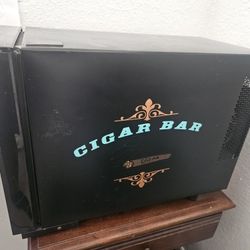 Cigar Humidor Wineador – Wine Fridge Conversion w/ Cedar Trays