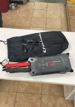 Schumacher Rugged 2500A jump starter